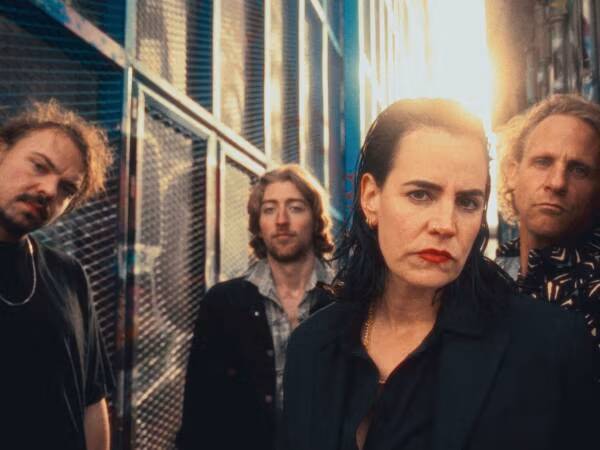 GUNMOLL - 4 april 2026 - V11, Rotterdam